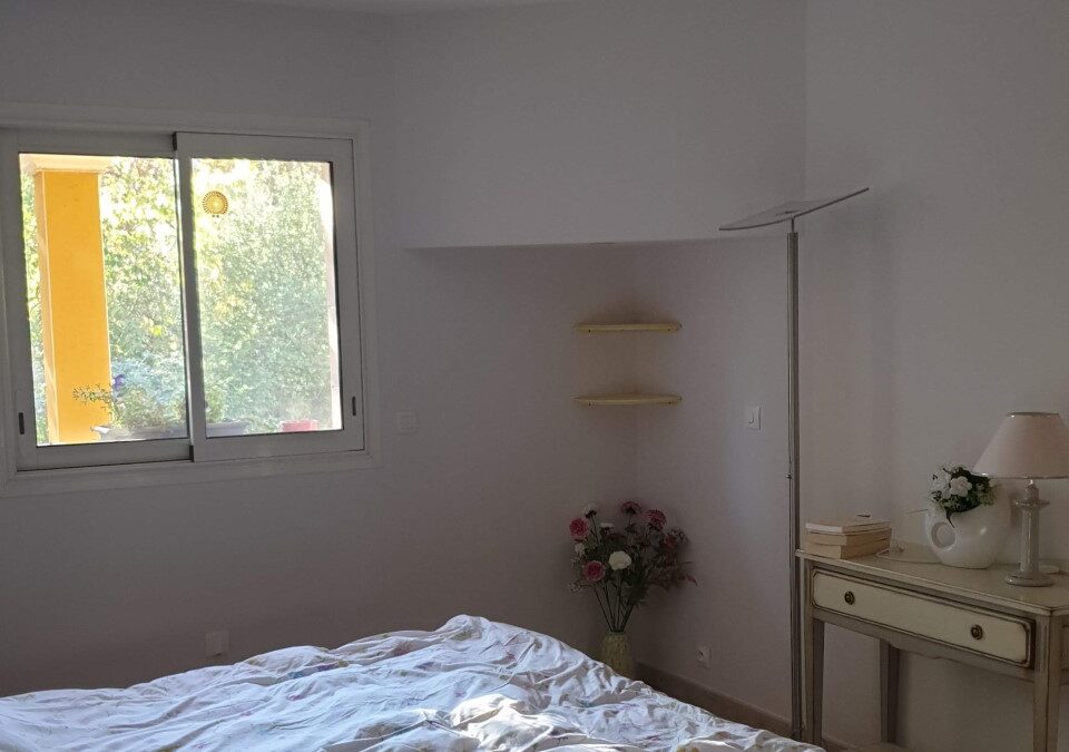 Réappropriation de la décoration d'une maison la chambre après travaux