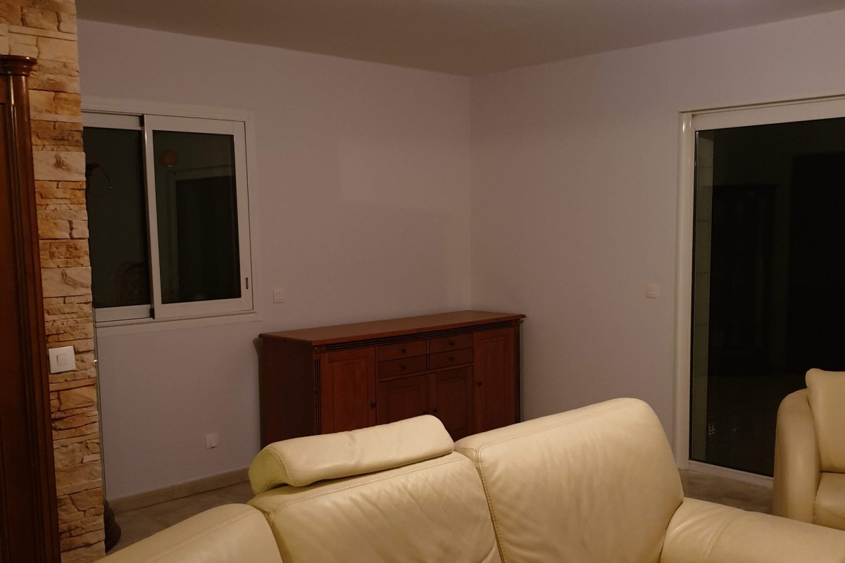 Salon après 1200 Réappropriation de la décoration d'une maison le séjour après travaux